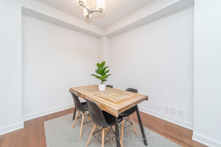 Property Photo:  631 Knotridge Street  ON K1W 0N7 