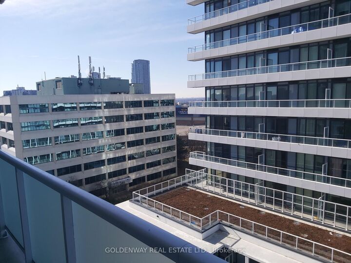 Property Photo:  188 Fairview Mall Drive 901  ON M2J 4T1 