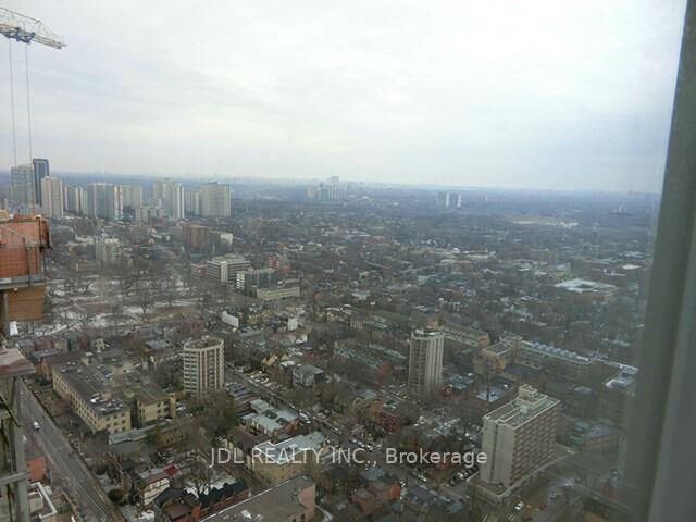 Property Photo:  181 Dundas Street E 4901  ON M5A 1Z4 