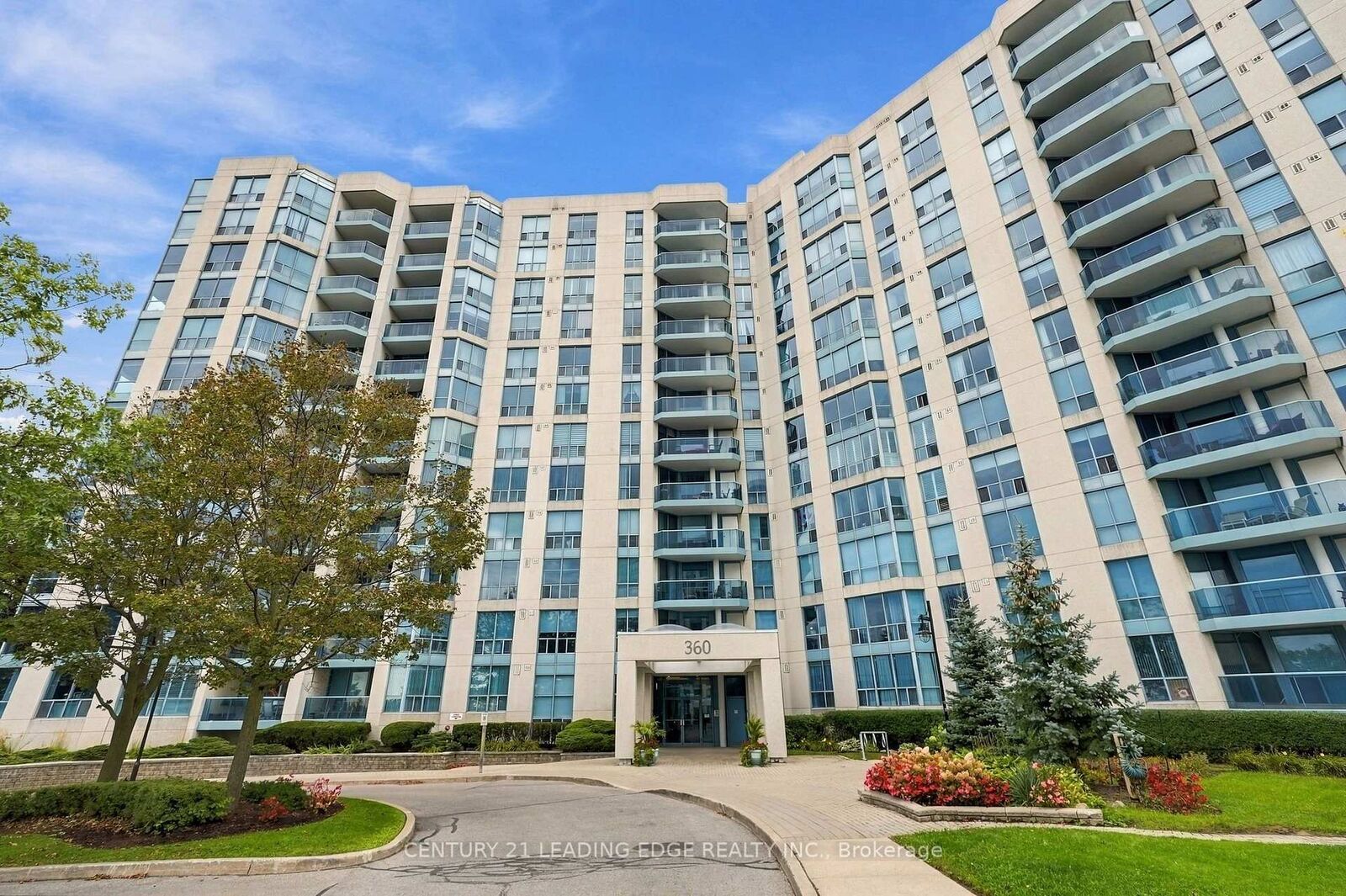 Property Photo:  360 Watson Street W 611  ON L1N 9G2 