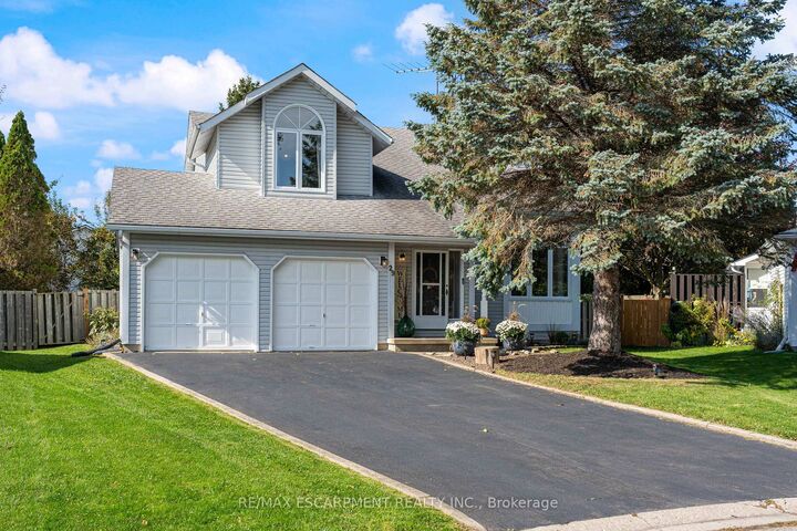 Property Photo:  29 Leslie Avenue  ON N0A 1N4 