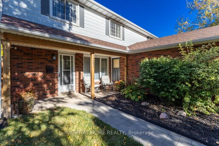 Property Photo:  1247 Nottingham Avenue  ON L7P 2R5 
