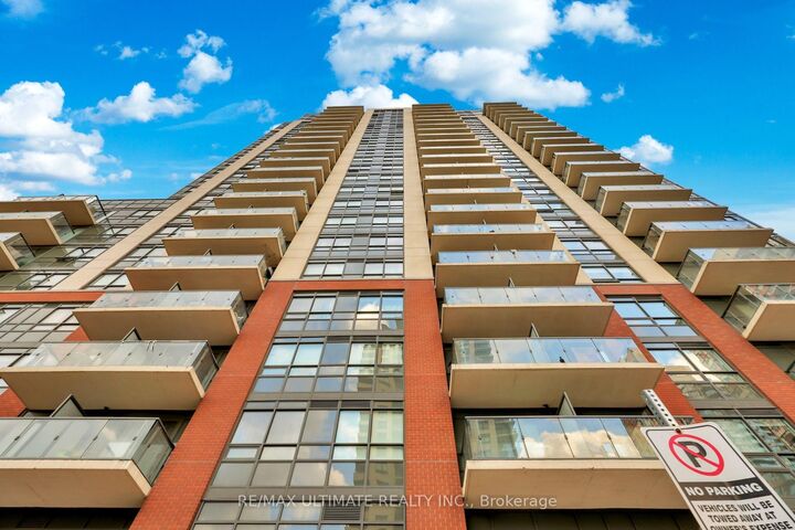 Property Photo:  1420 Dupont Street 1709  ON M6H 0C2 