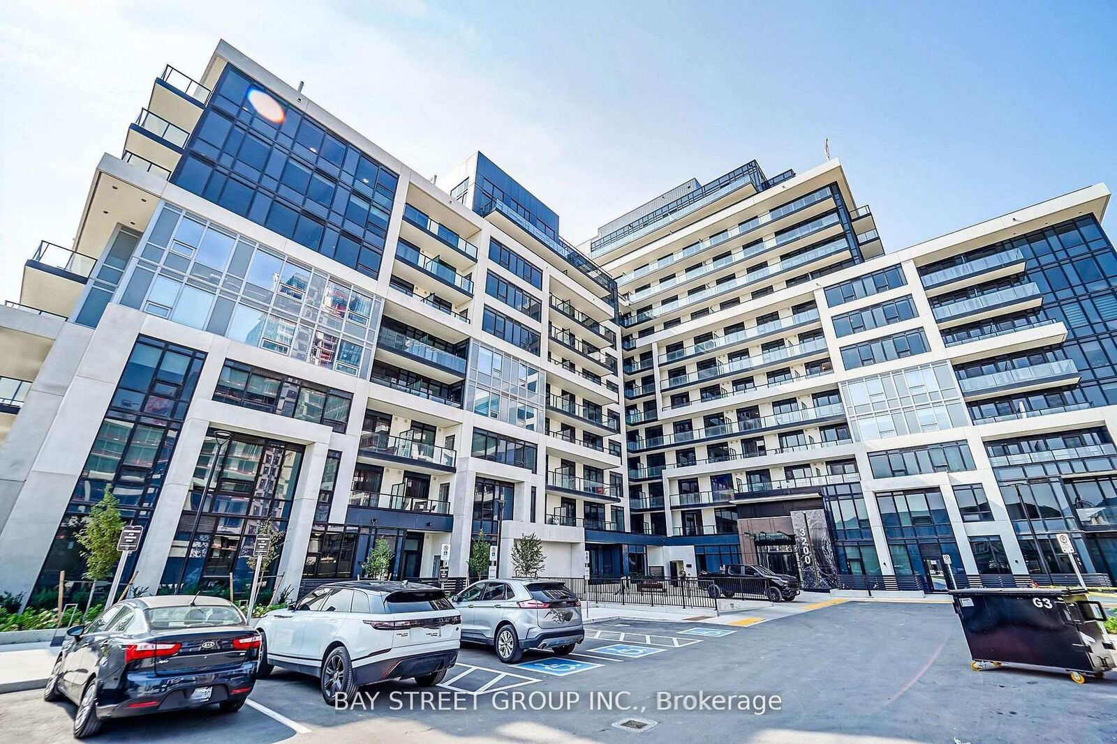 Property Photo:  3200 William Coltson Avenue 315  ON L6H 7W6 
