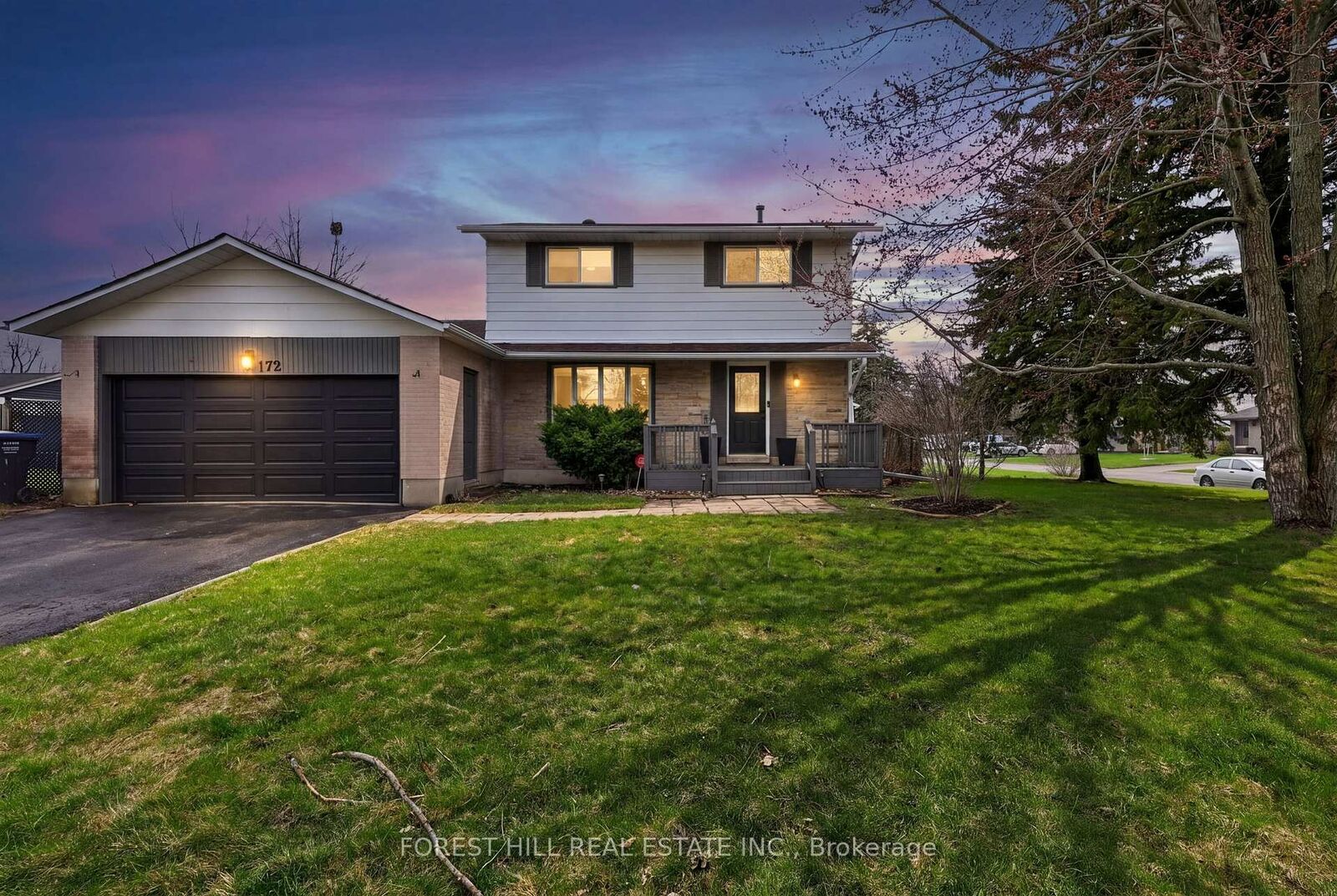 Property Photo:  172 Ellwood Drive E  ON L7E 1Z1 