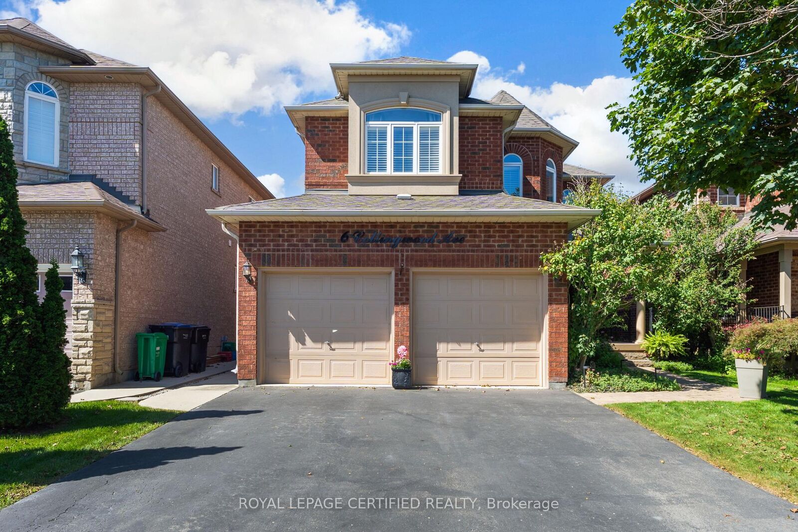 Property Photo:  6 Collingwood Avenue  ON L7A 2E5 