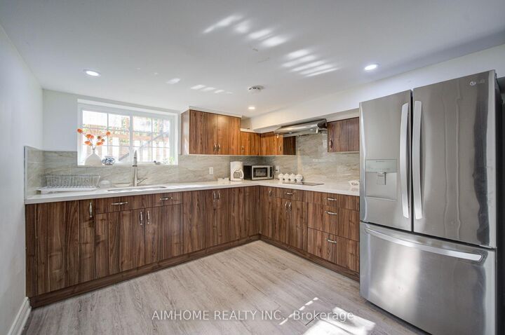 Property Photo:  66 Shilton Road B1  ON M1S 2J7 
