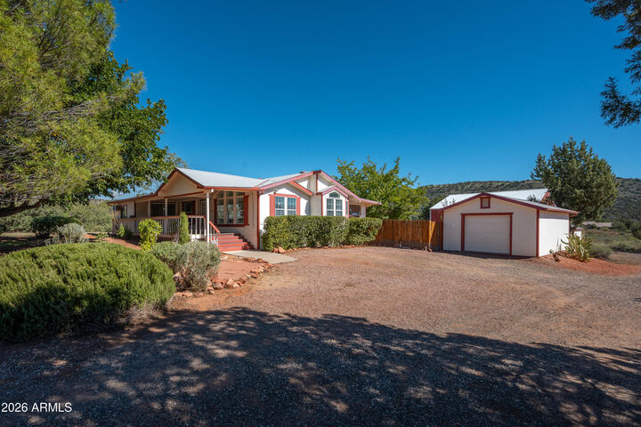 Property Photo:  601 Elmersville Road  AZ 86336 