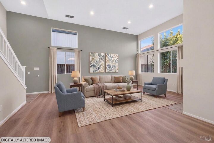 Property Photo:  725 Potomac Avenue  CA 95407 