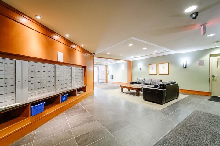 Property Photo:  1633 Mackay Avenue 312  BC V7P 0A2 