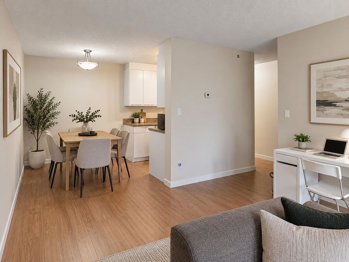 Property Photo:  211 W 3rd Street 206  BC V7M 1E9 