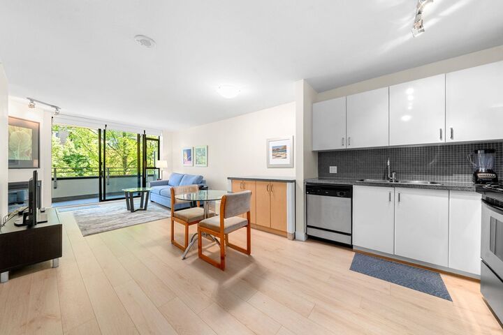 Property Photo:  175 W 1st Street 305  BC V7M 3N9 