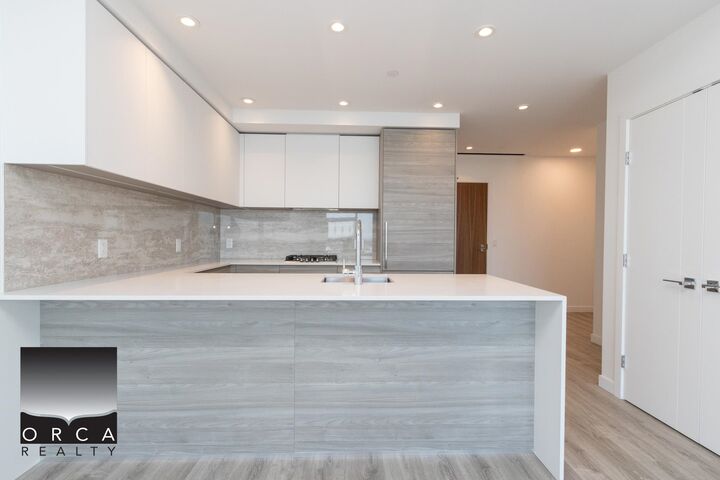 Property Photo:  680 Quayside Drive 3302  BC V3M 6Z6 