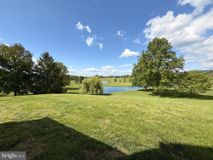 Property Photo:  