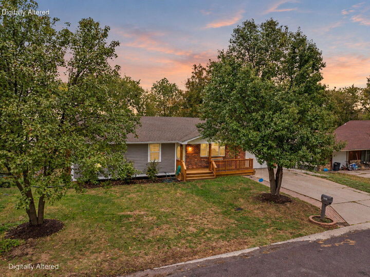 Property Photo:  501 E Hackberry Blvd  MO 65202 