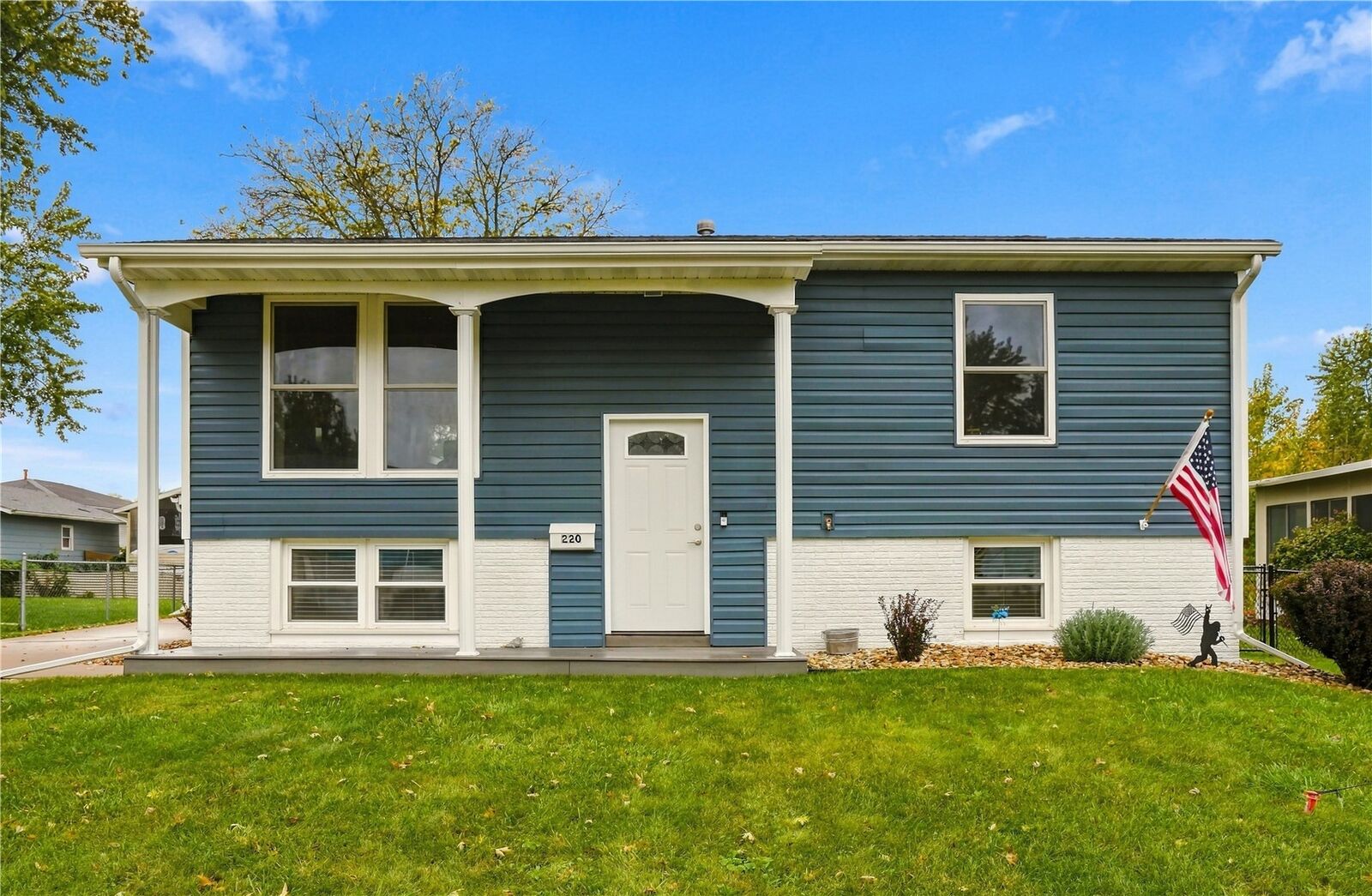 Property Photo: 220 Fleetwood Road SW IA 52404