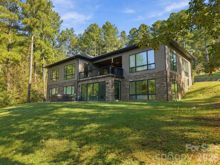 Property Photo:  5414 Bridgewater Drive 278  NC 28630 