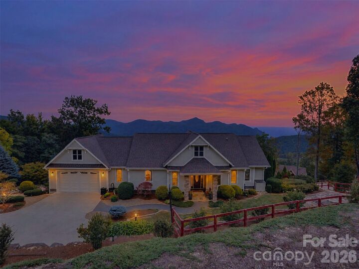 Property Photo:  57 Mountainaire Court  NC 28792 