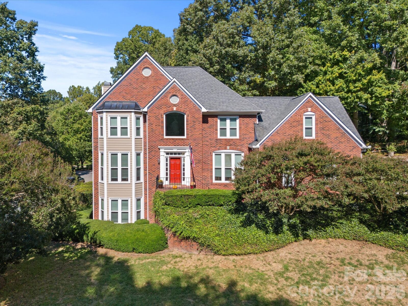 Property Photo: 9014 Oxfordshire Court NC 28078