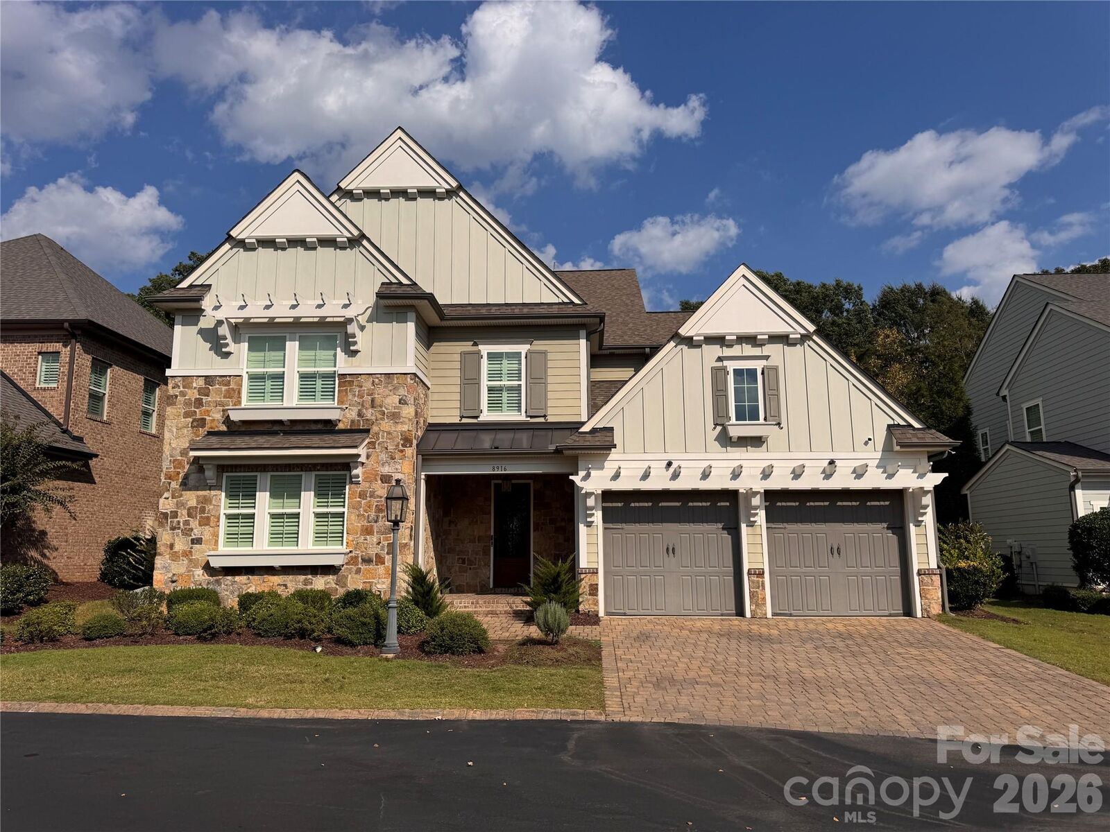 Property Photo: 8916 Blakeney Drive NC 28277
