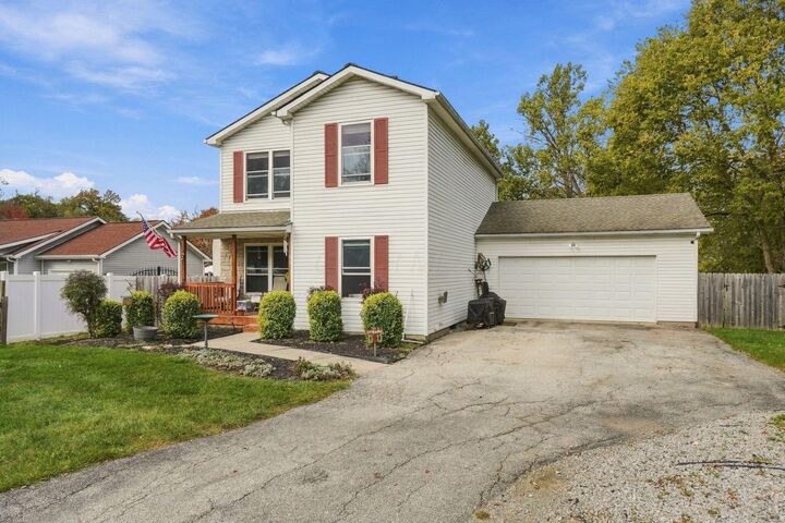 Property Photo:  302 Field Street  OH 43061 