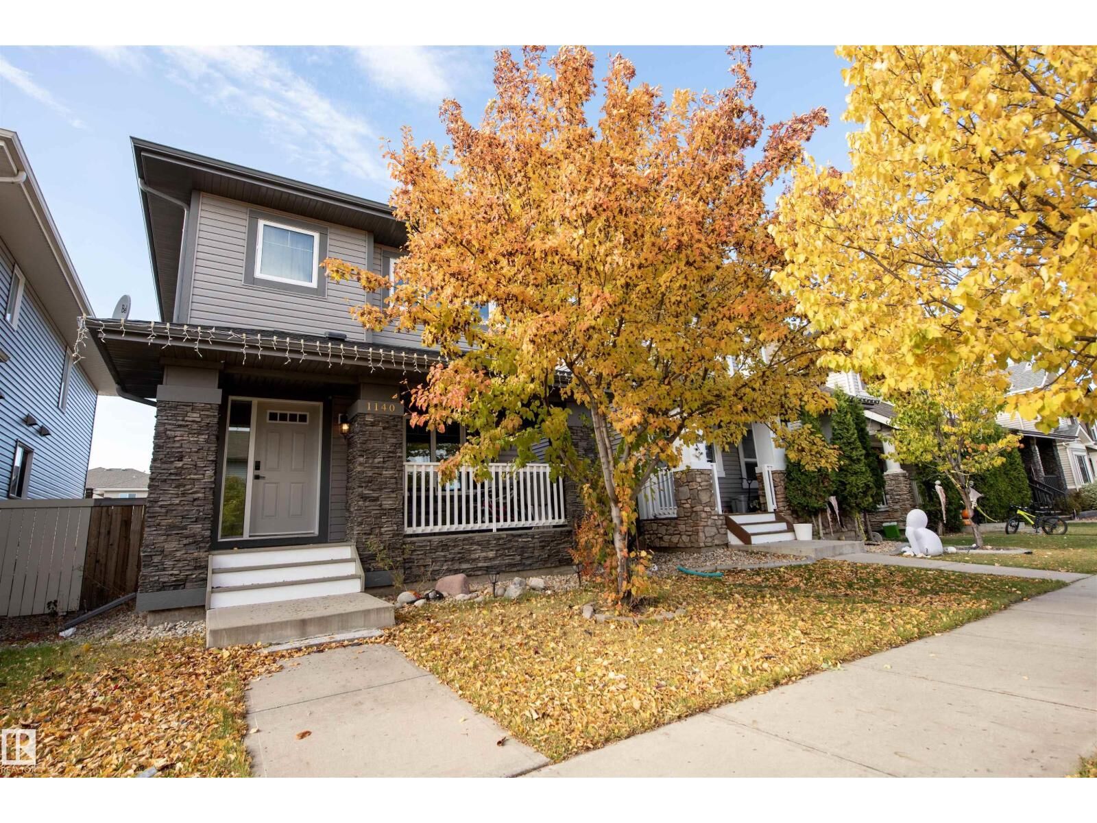 Property Photo:  1140 161 St SW  AB T6W 2W6 