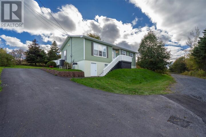 Property Photo:  7 Pondside Hill  NL A1Y 1C5 