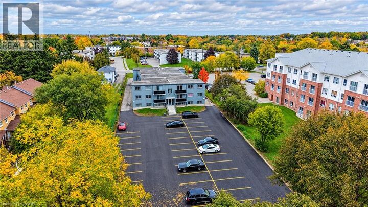 Property Photo:  82 Elgin Street South 21  ON N1R 5G5 