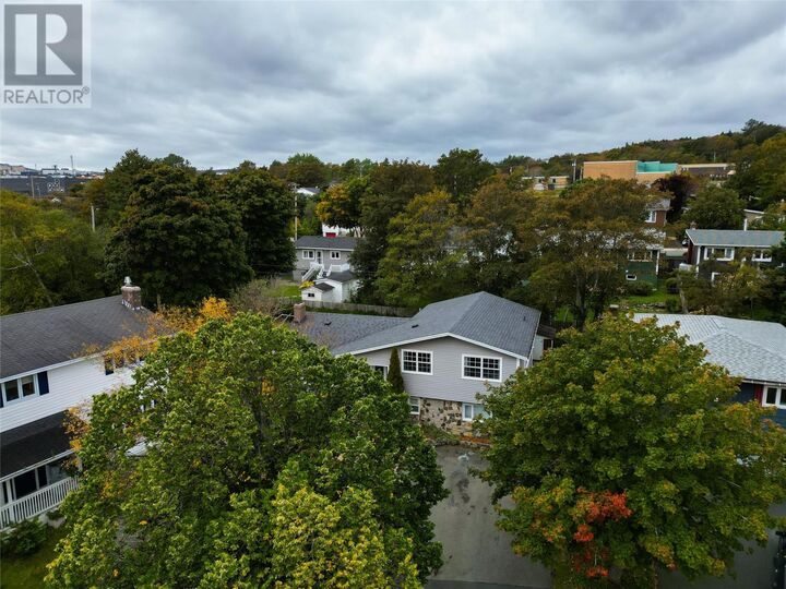 Property Photo:  7 Prestwick Place  NL A1B 3L3 