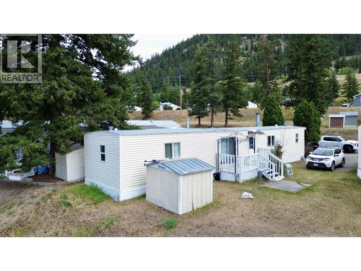 Property Photo:  770 11th Avenue 77  BC V2G 2M4 