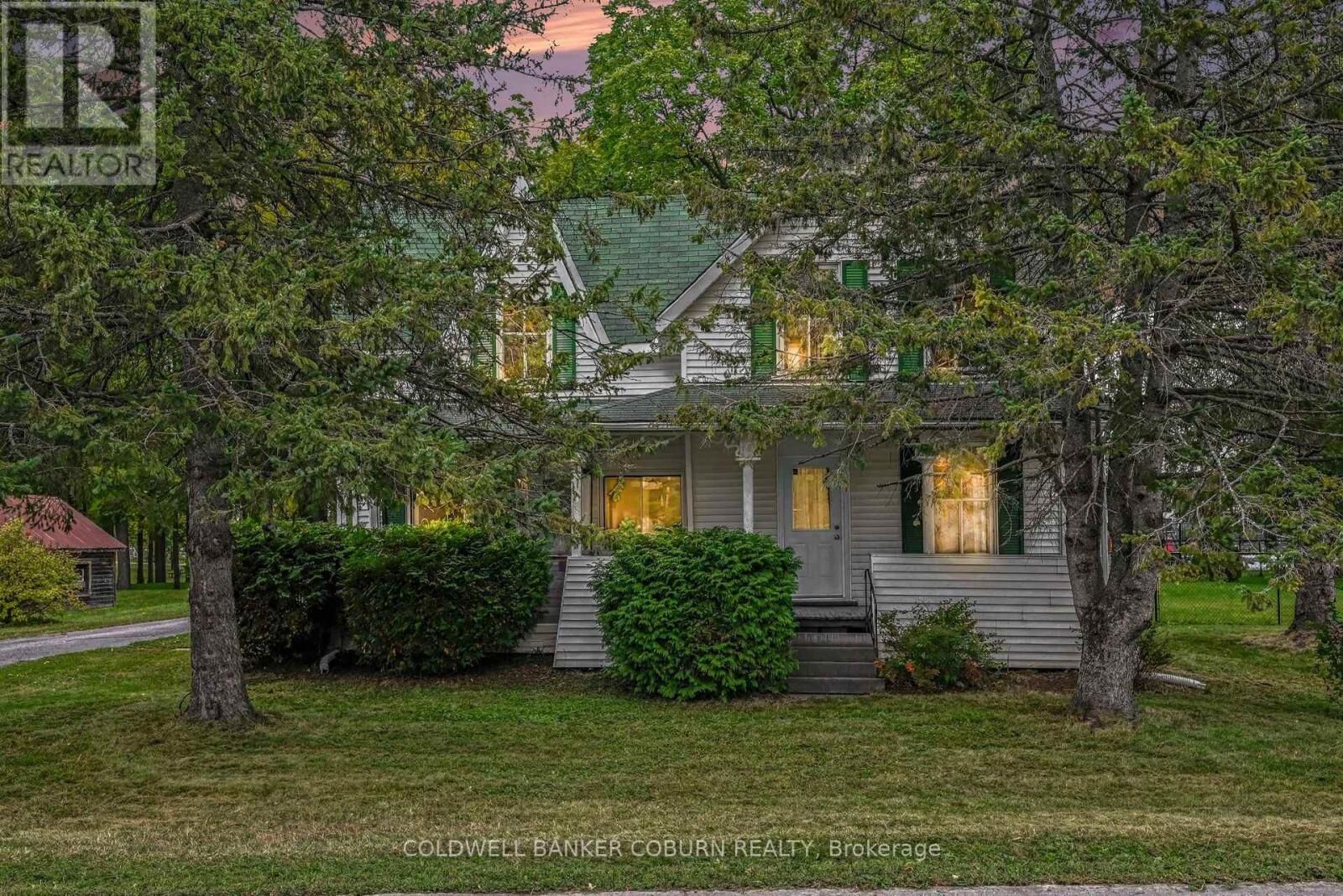 Property Photo:  69 Main Street South  ON K0C 1H0 