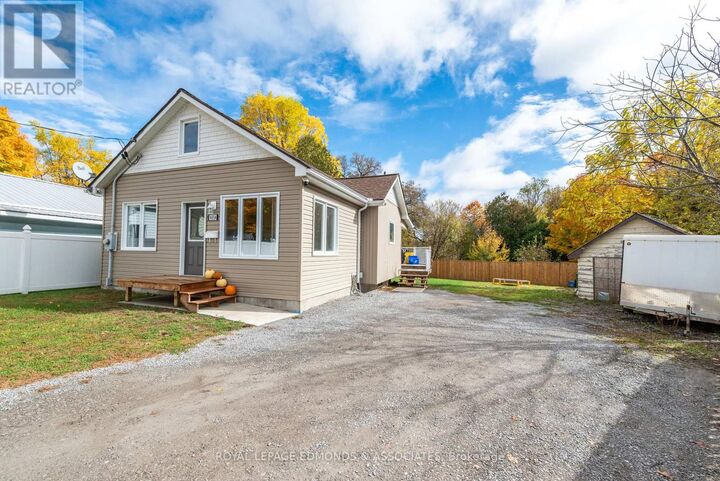 Property Photo:  465A Francis Street A  ON K8A 4X9 