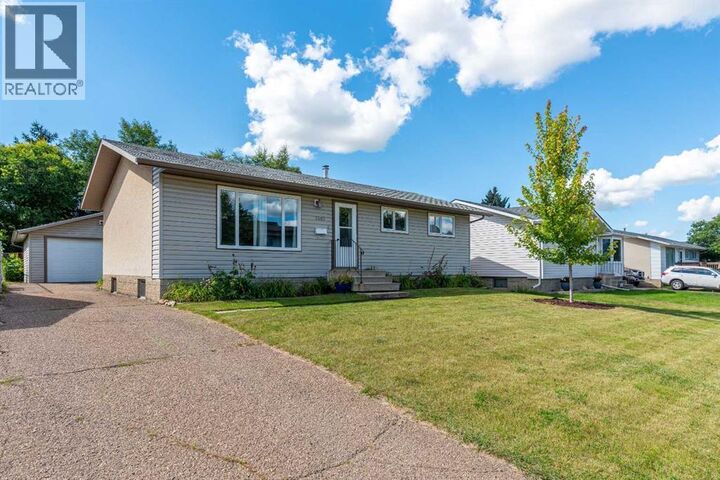 Property Photo:  3408 52 Avenue  AB T9V 1H6 