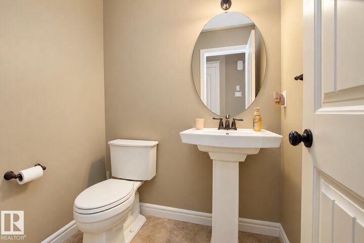 Property Photo:  1316 29 Avenue NW  AB T6T 0V7 