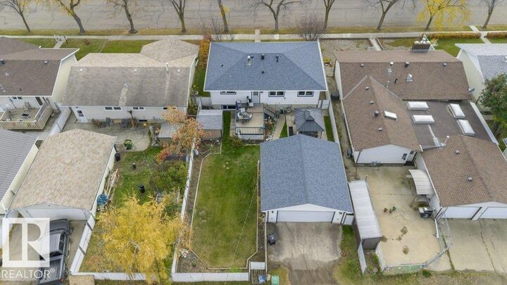 Property Photo:  9610 93 Avenue  AB T8L 1N2 