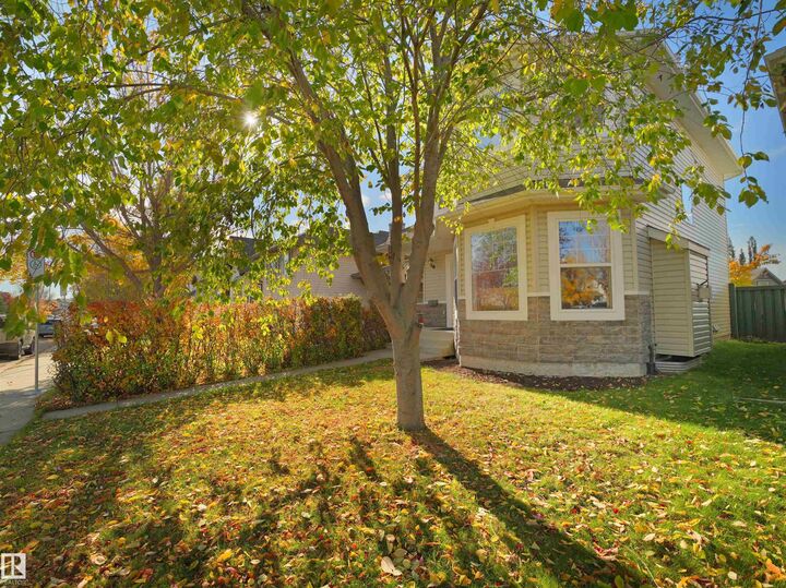 Property Photo:  1478 Grant Way NW  AB T5T 6M9 