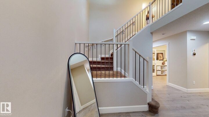 Property Photo:  713 40 Street SW  AB T6X 2G4 