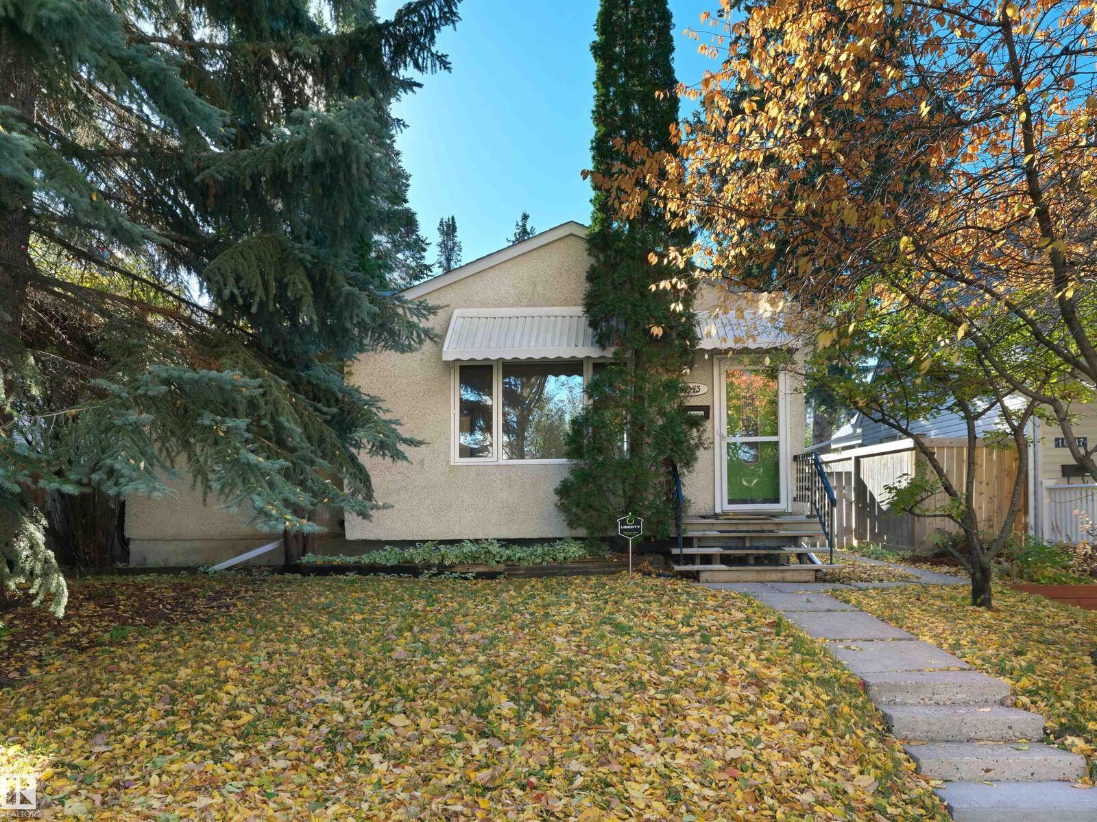 Property Photo:  10943 63 Avenue NW  AB T6H 1R1 