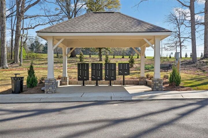 Property Photo: 5065 Denning Lane GA 30040