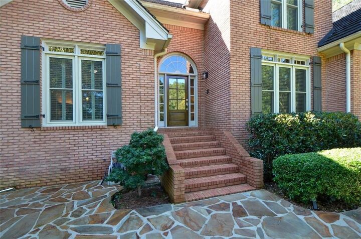Property Photo:  1450 Lakemist Court  GA 30075 