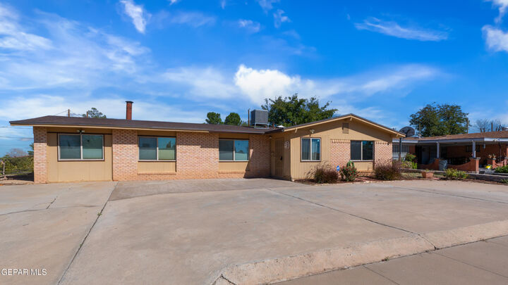 Property Photo: 10133 Renfrew Drive TX 79925