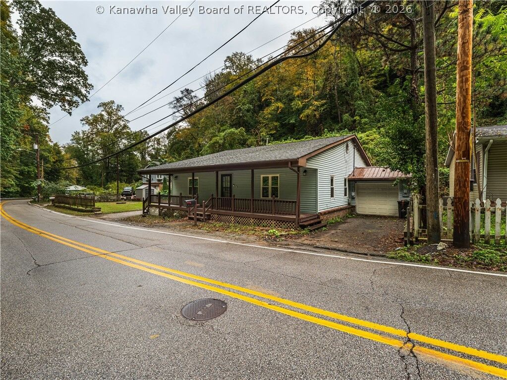 Property Photo:  442 Porter Road  WV 25314 