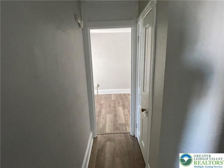Property Photo: 650 N New Street 6 East North PA 18018