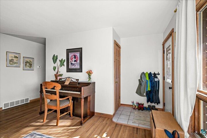 Property Photo:  35 E Niagara St  MN 55811 