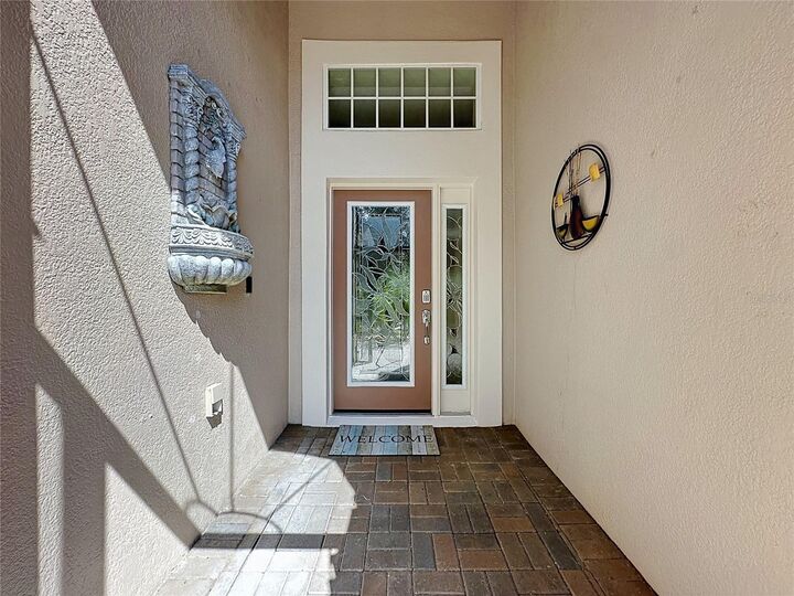 Property Photo: 516 Playa Dr FL 33837