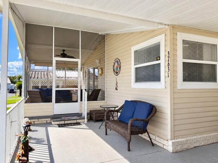 Property Photo:  37631 Campo Avenue  FL 33541 
