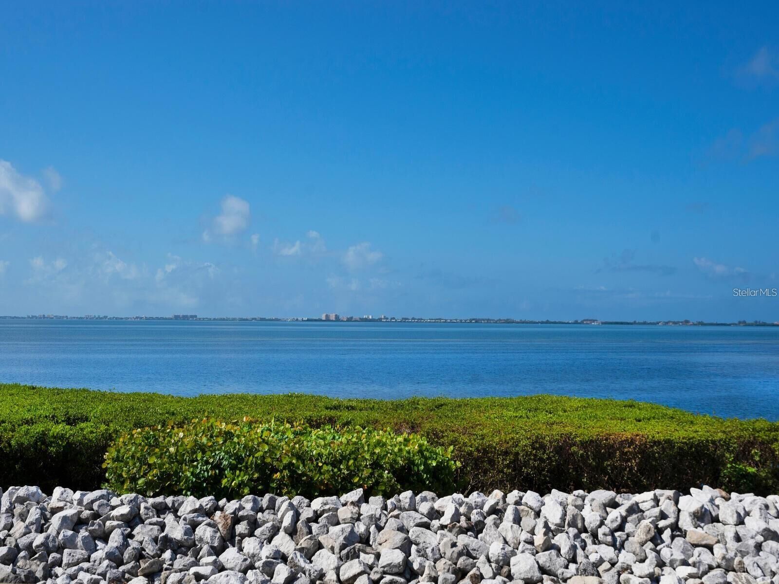 Property Photo:  4533 Bay Club Drive  FL 34210 