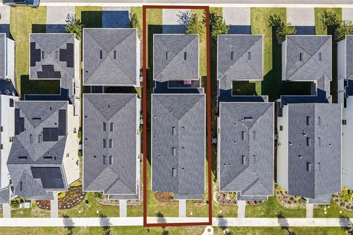 Property Photo: 1717 Crowncrest Drive FL 32703