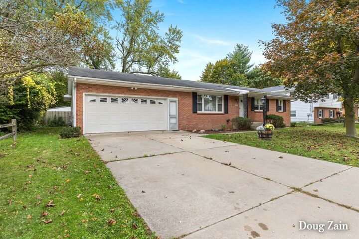 Property Photo: 1812 Stilesgate Street SE MI 49508