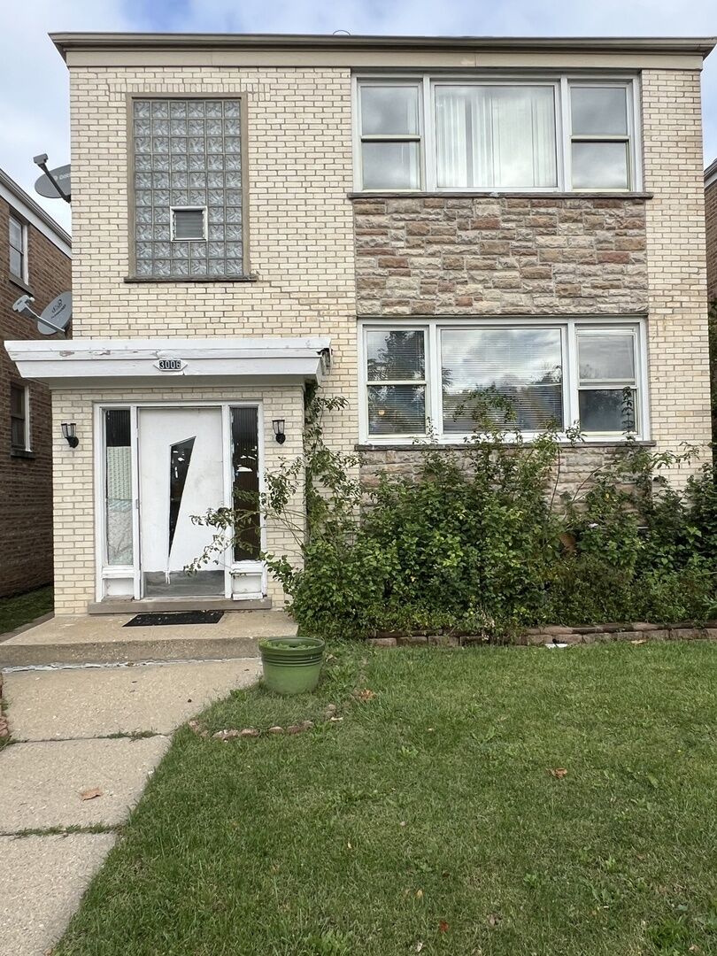 Property Photo:  3006 W Touhy Avenue  IL 60645 